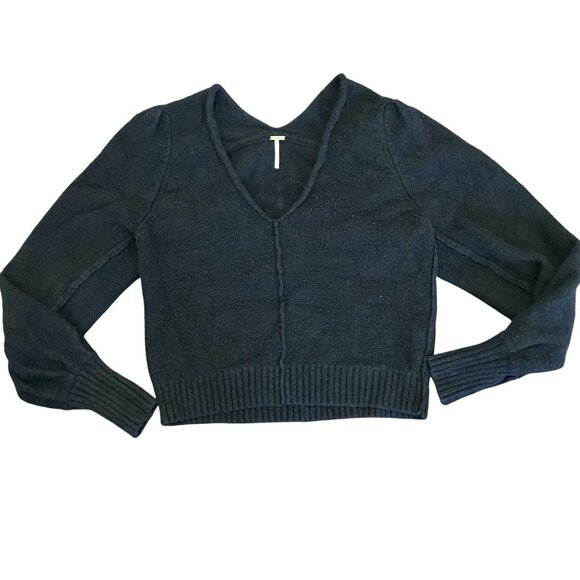 Free People Women's Black V Neck Semi Cropped Sweater Puff Sleeves Size M Soft - Picture 1 of 12